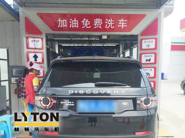 洗車設(shè)備廠家詳解關(guān)于全自動(dòng)洗車機(jī)毛刷傷車漆、洗車泡沫是洗滌劑、省水等幾個(gè)誤區(qū)