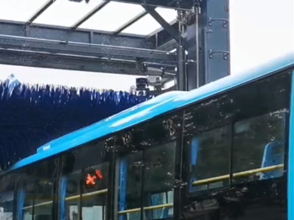 林頓全自動洗車機 往復大巴、通道大巴洗車設備應用盡有